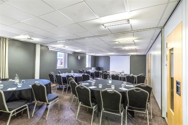 PARK INN PETERBOROUGH